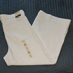 Ariat Countryside Ultra High Rise Wide Leg Crop Denim: White: 33R